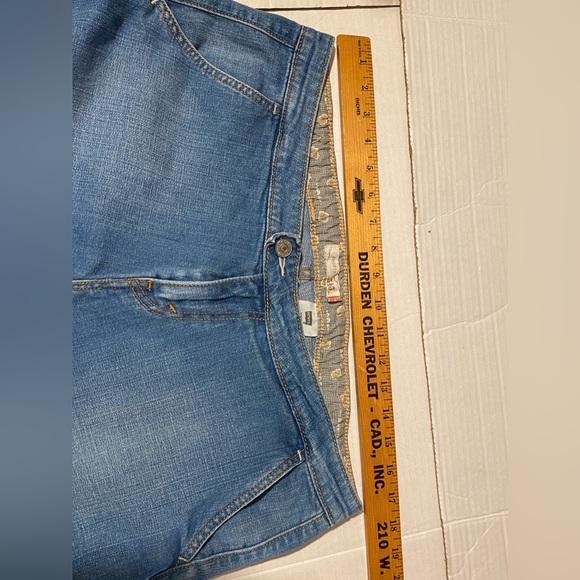 Levi’s size 14 women’s 545 stretch blue denim shorts - Picture 3 of 10